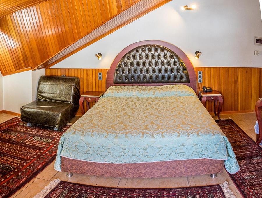 Hotel Apollon Мецовон Экстерьер фото