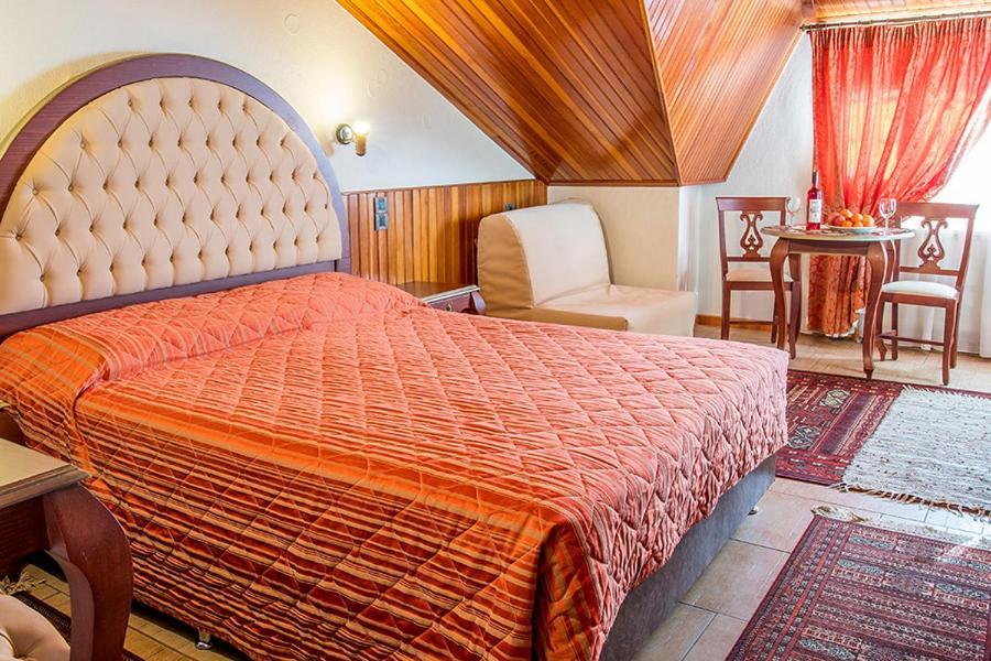 Hotel Apollon Мецовон Экстерьер фото