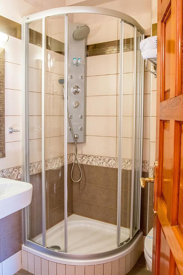 Hotel Apollon Мецовон Экстерьер фото